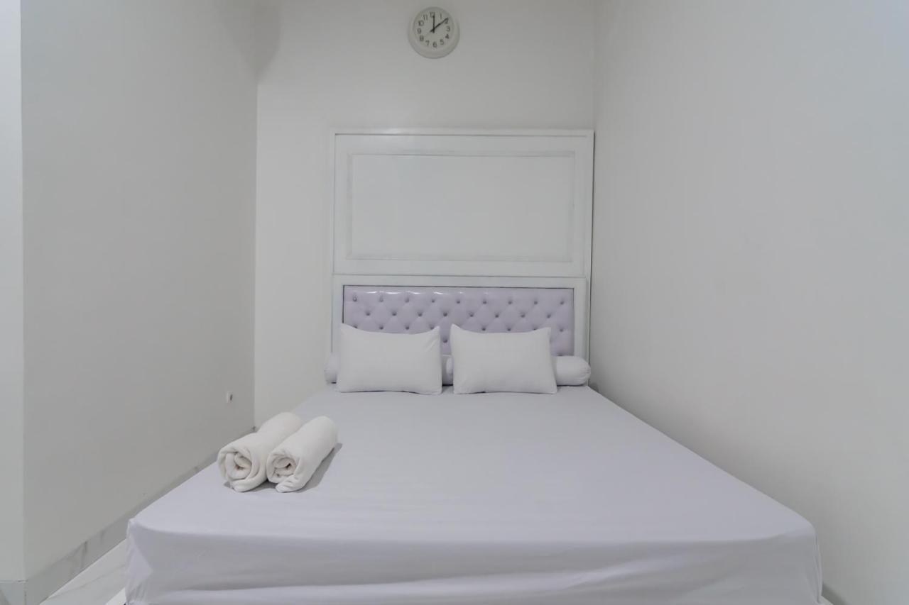 Family Homestay Syariah Cirebon Mitra Reddoorz Екстериор снимка